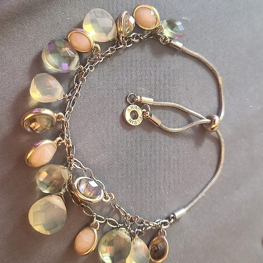 Beautiful Anne Klein vintage slider bracelet